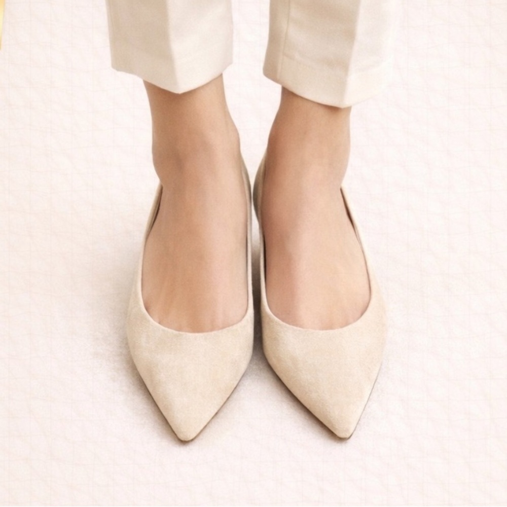 Sam Edelman Pointed Toe Suede Flats in Light Beige